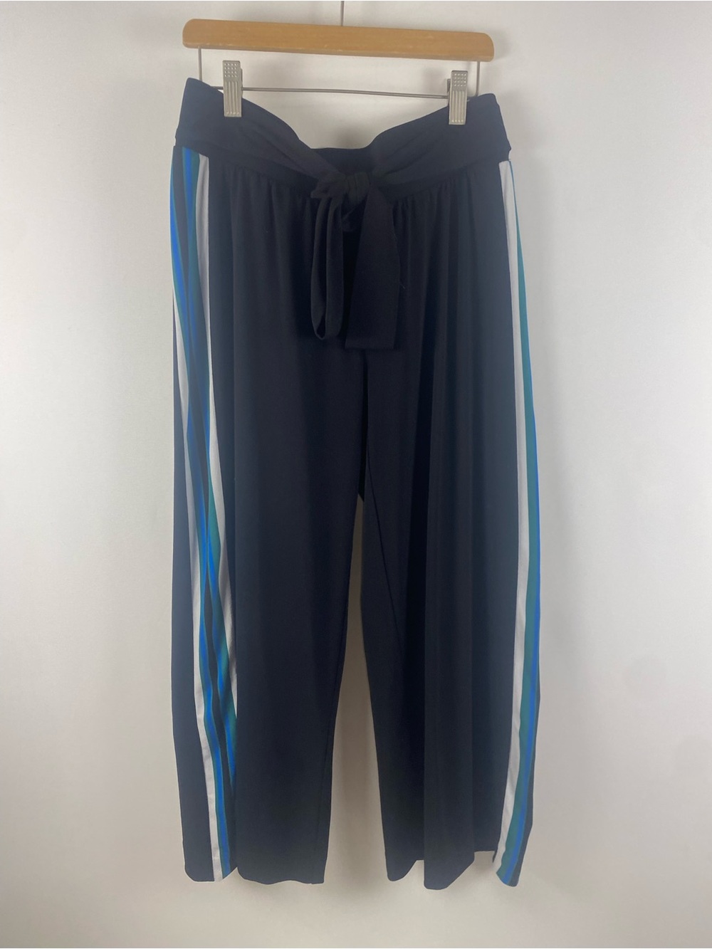I.N.C. Varsity Blue Black Green White Stripe Cropped Wide Leg Black Pants Size M